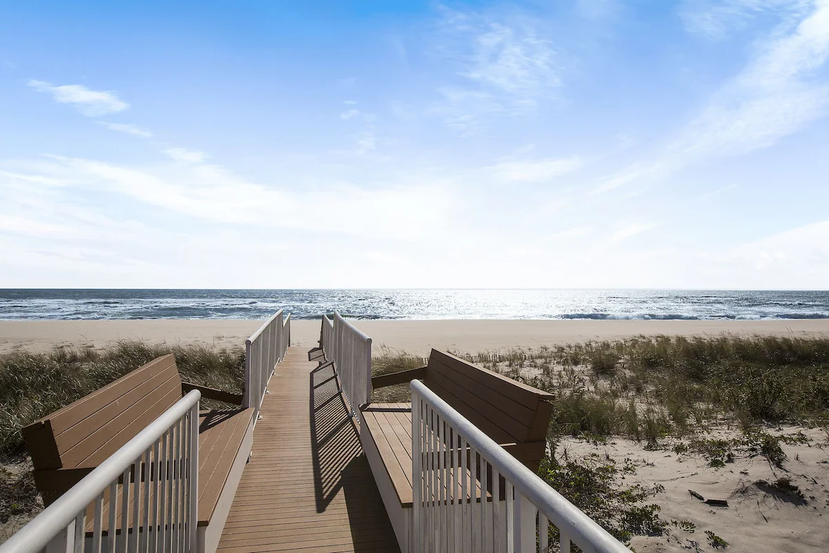 Beach Vacation Home Rentals — Westhampton Beach — photo 2